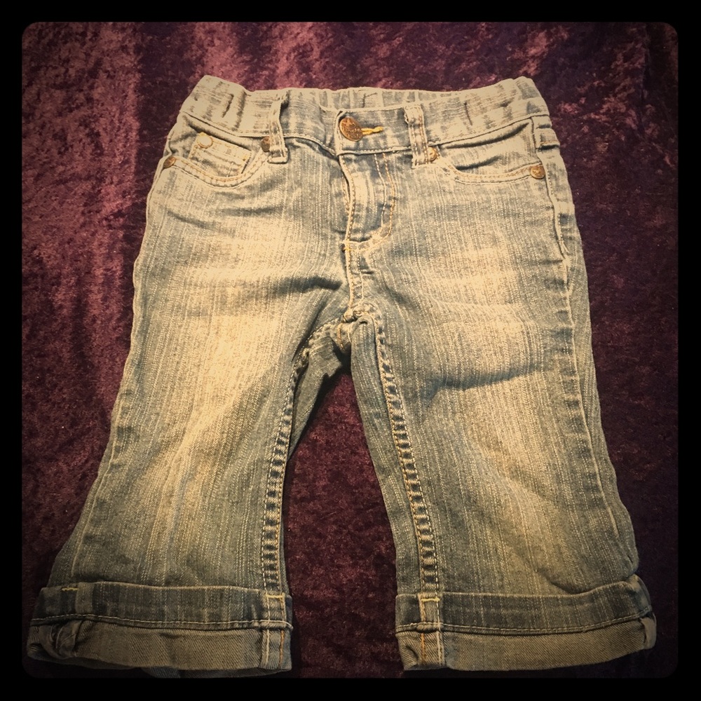 Size 3 girls jean capri's