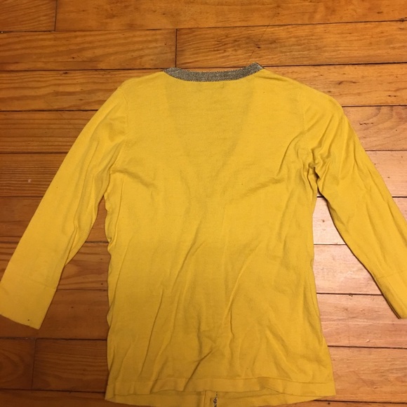 Price Drop🤗Yellow Cardigan w/chain link details - Picture 4 of 4