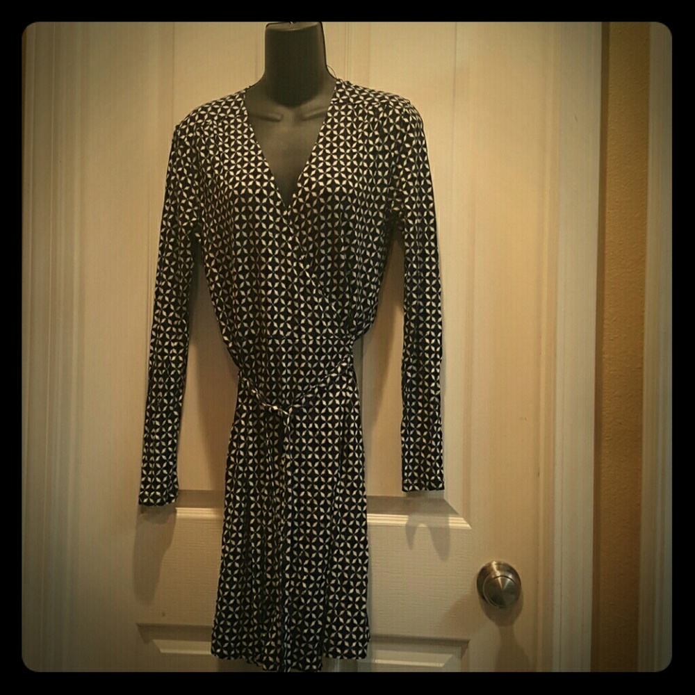 Cute Old Navy Wrap Dress