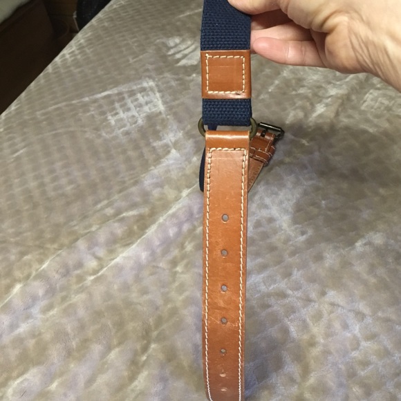 Canvas web belt with leather trim. - Picture 5 of 6