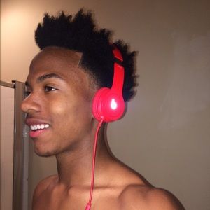 Meet your Posher, Coby