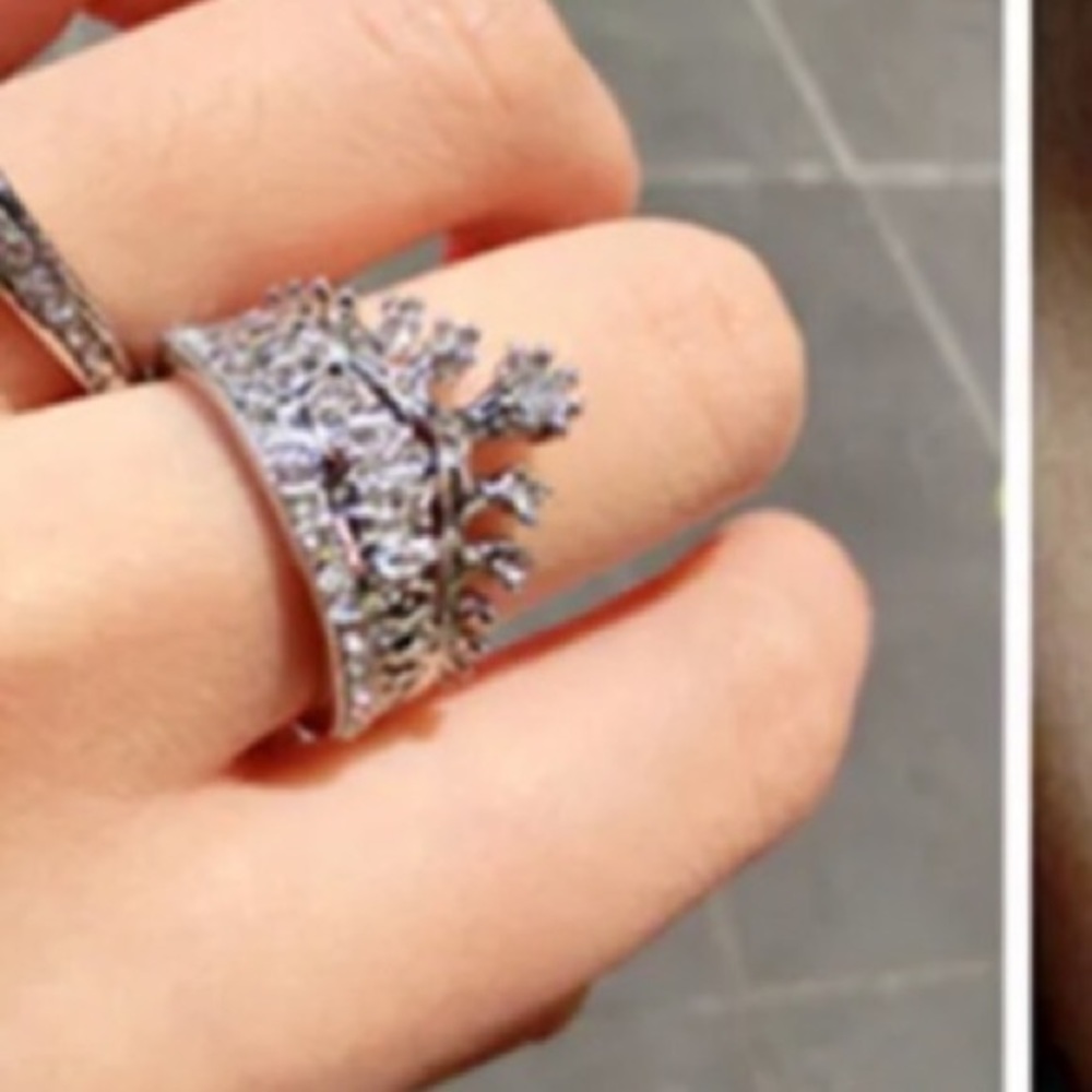🎉 Silver Colored Crown Ring & Band size 7 & 8 - Picture 3 of 8