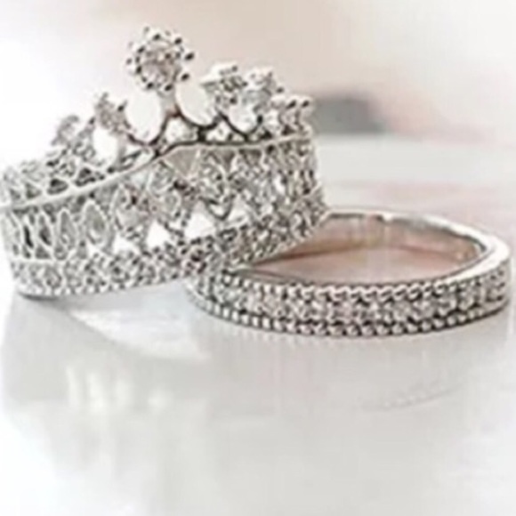 🎉 Silver Colored Crown Ring & Band size 7 & 8 - Picture 6 of 8