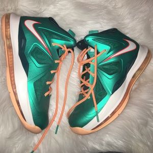 Lebron X Miami Dolphins Sz 6Y or 8 women.