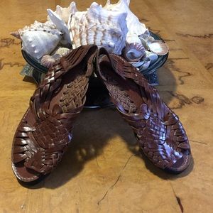 Eddie Bauer brown leather espadrilles