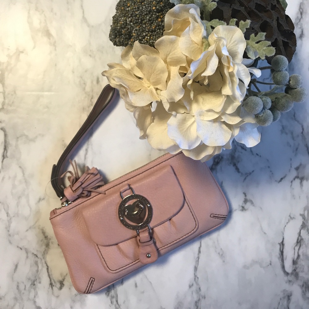 Brand new with tag authentic Juicy Coture wristlet
