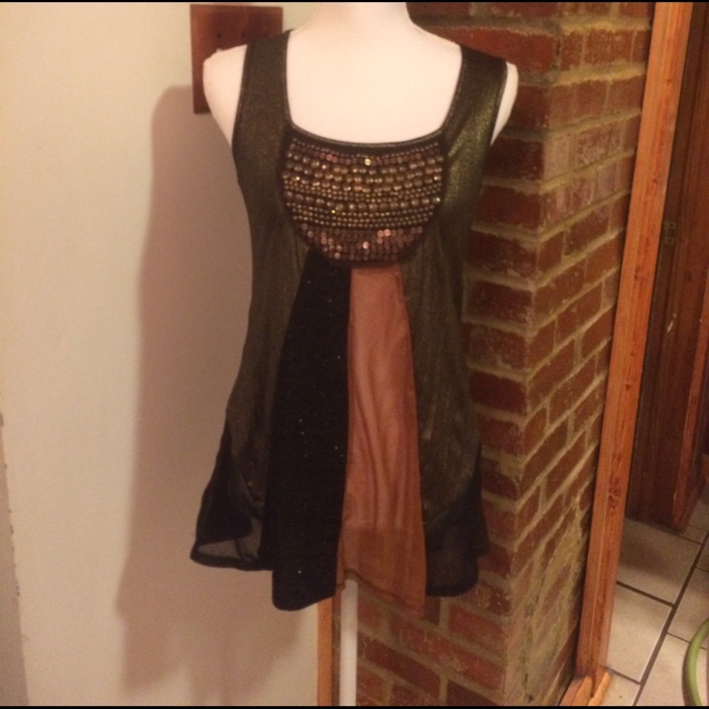 Bke boutique sleeveless shirt