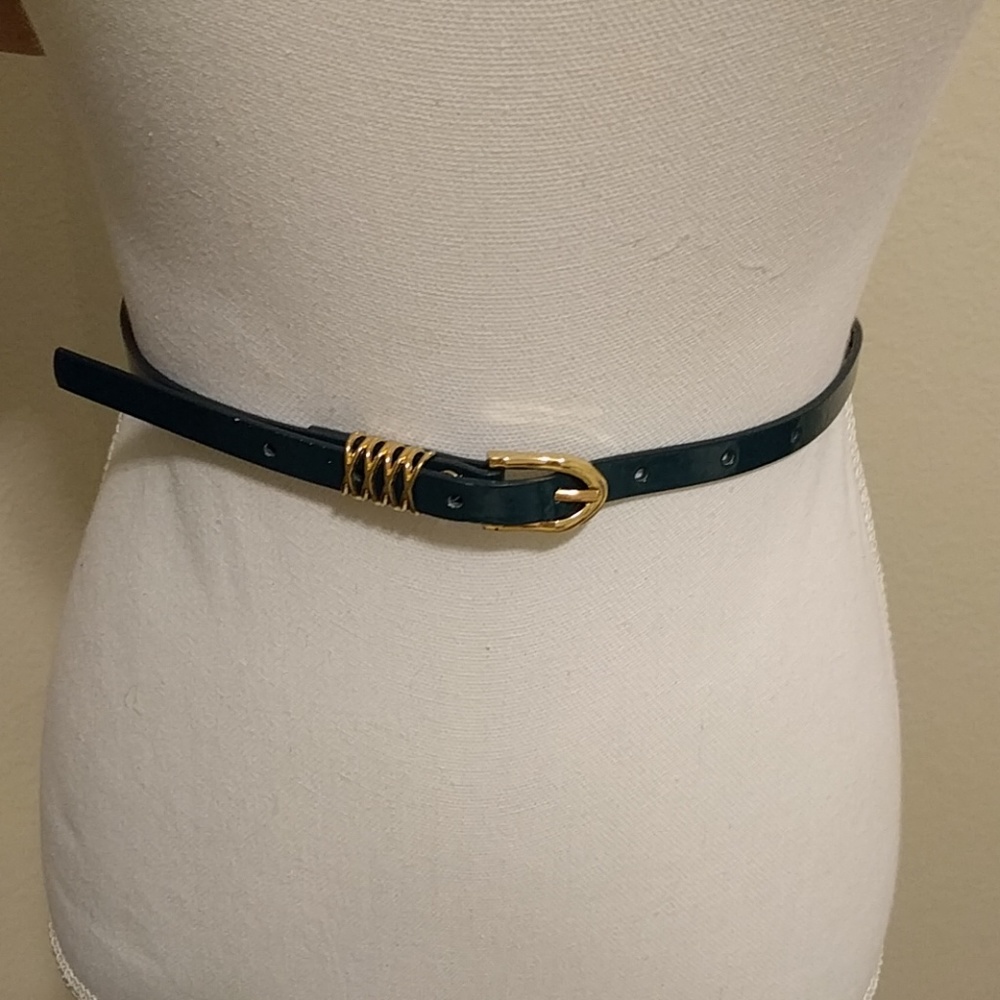 NWOT green patent leather skinny belt