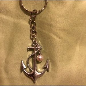 Vantel Pearls Anchor the Soul keychain