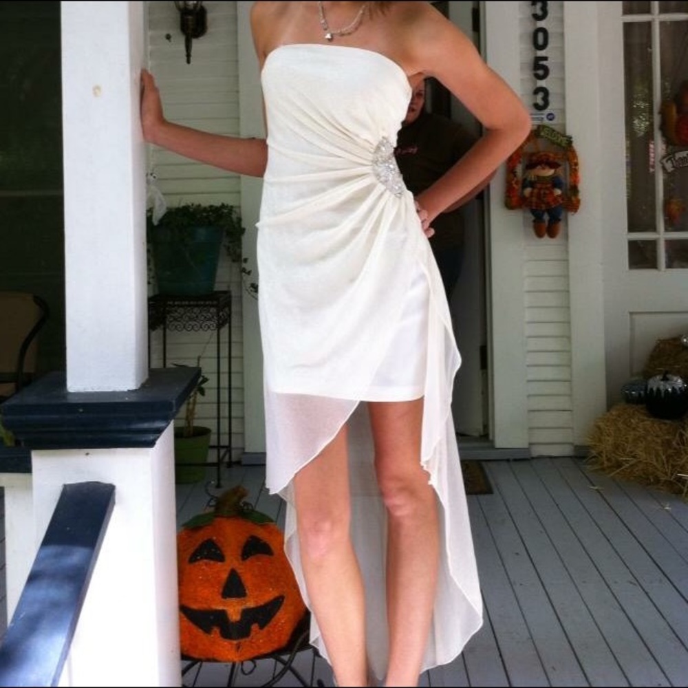 Prom/homecoming dress
