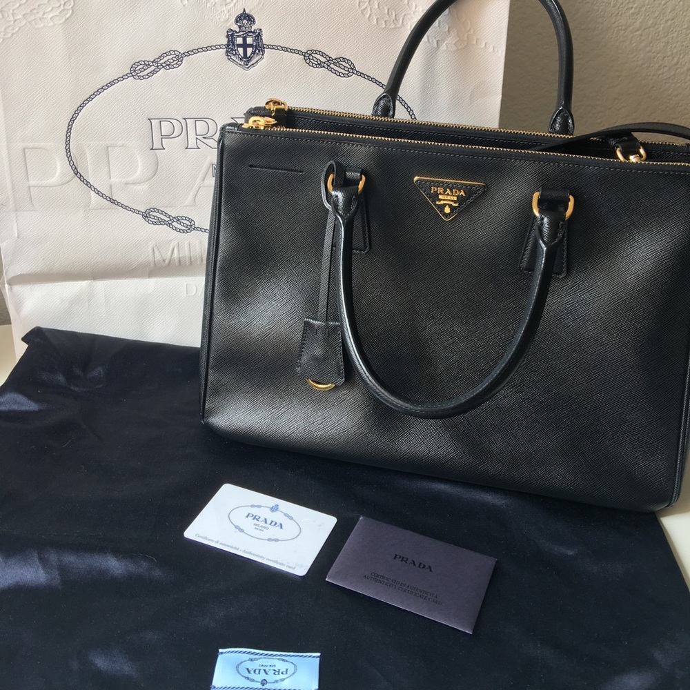 Prada Galleria Saffiano leather bag - Picture 1 of 4