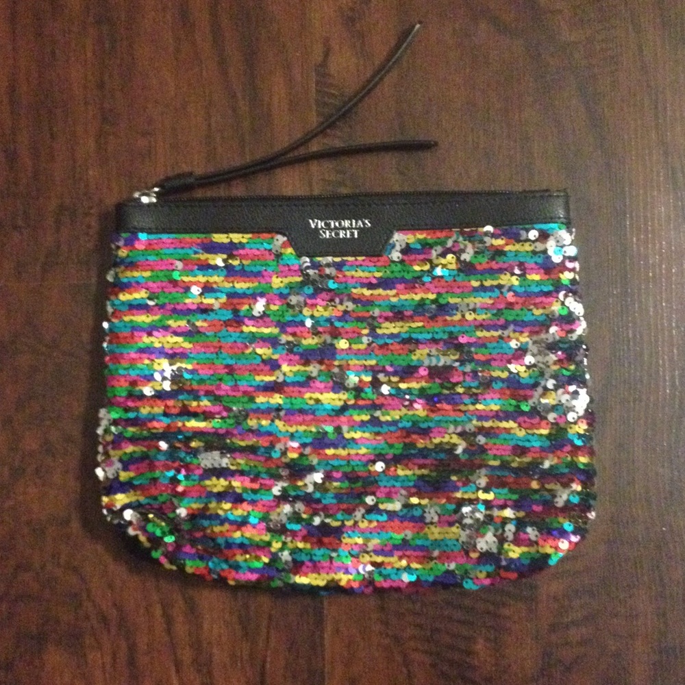 👛HP 3/25 👛 VS Multicolored Sequined Clutch