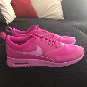 (SOLD) Purple Nike Air Max (Pre-owned)