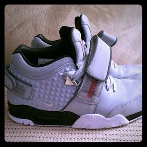 Nike trainer x victor cruz wolf grey