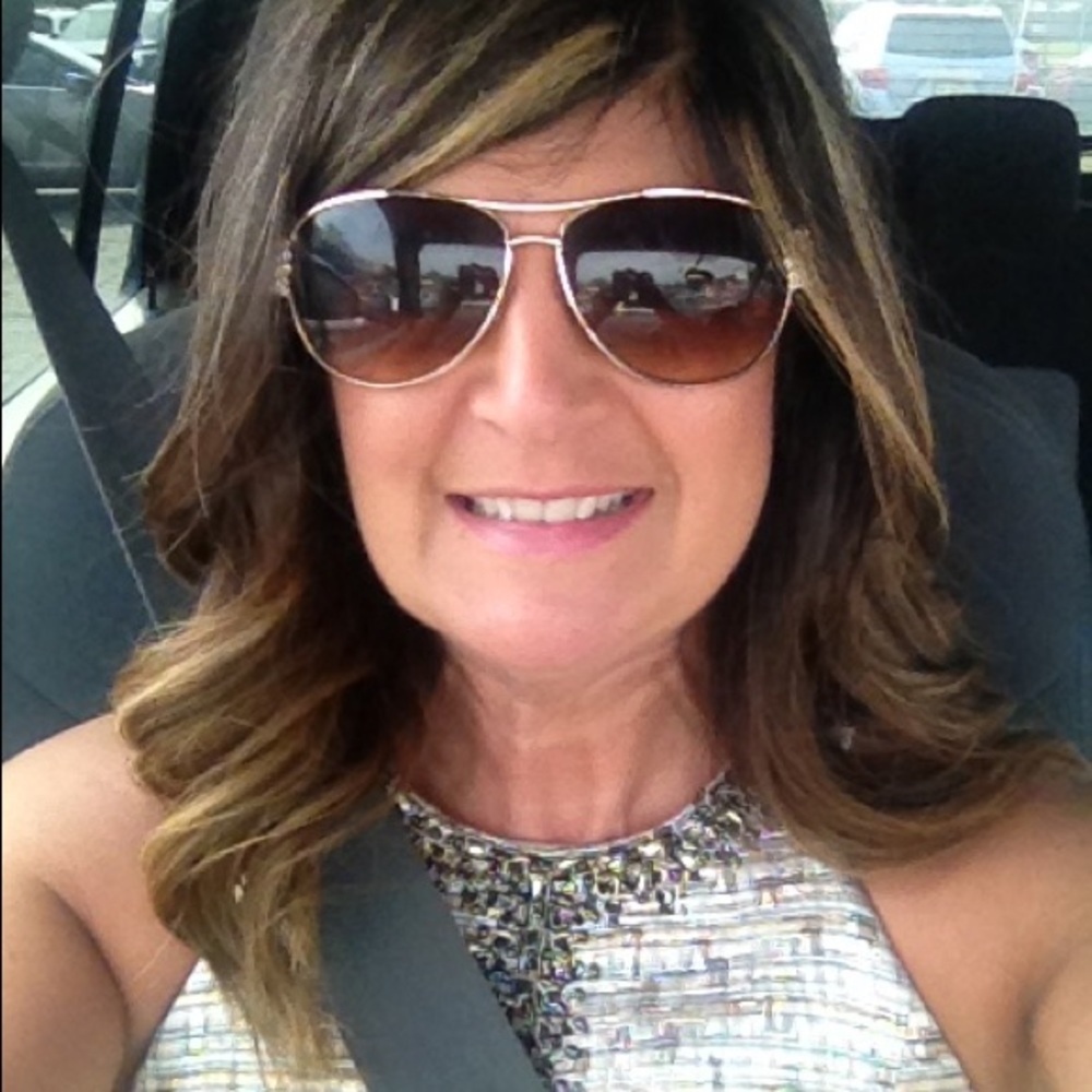 Meet your Posher, Teresa