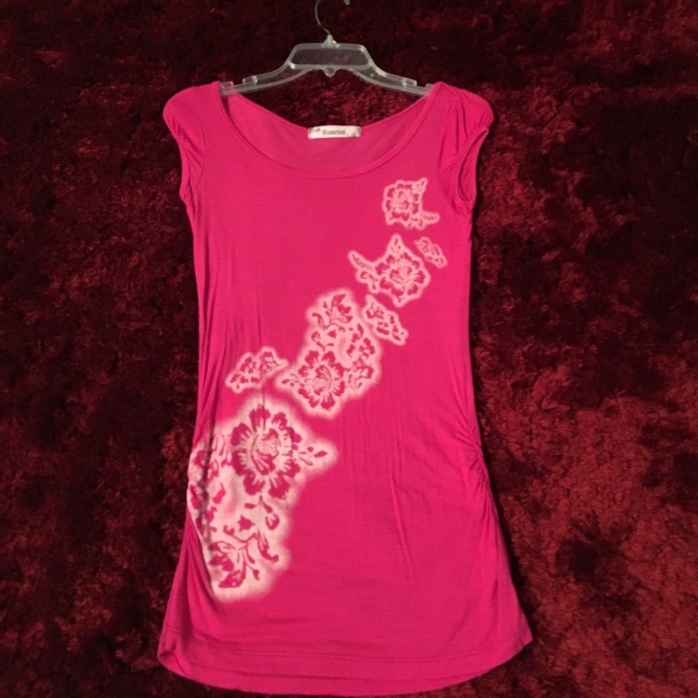 Cute dark pink shirt