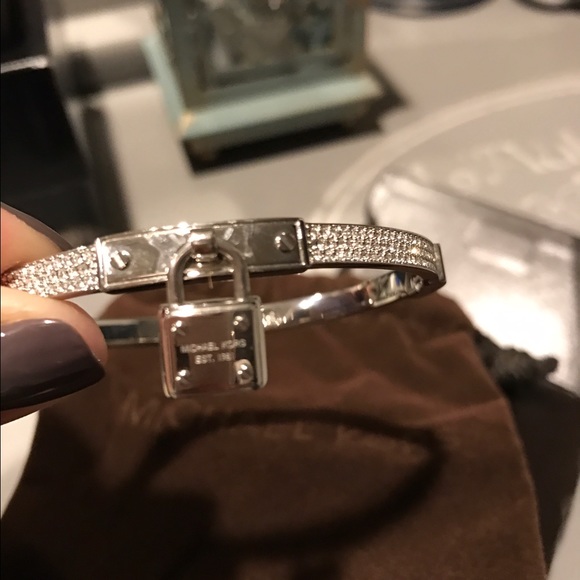 Michael Kors bracelet - Picture 3 of 3