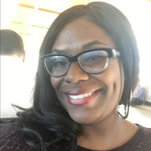 Meet your Posher, Lanita