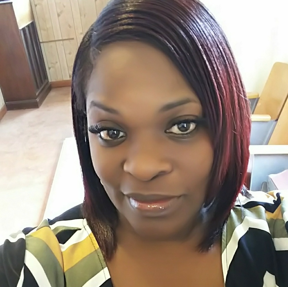 Meet your Posher, Deborah