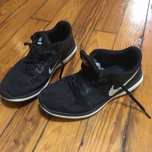 Nike flex 2016 shoes