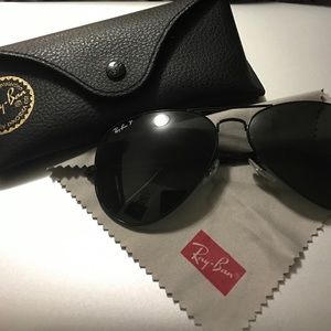 62mm ALL BLACK POLARIZED RAYBANS 100% authentic