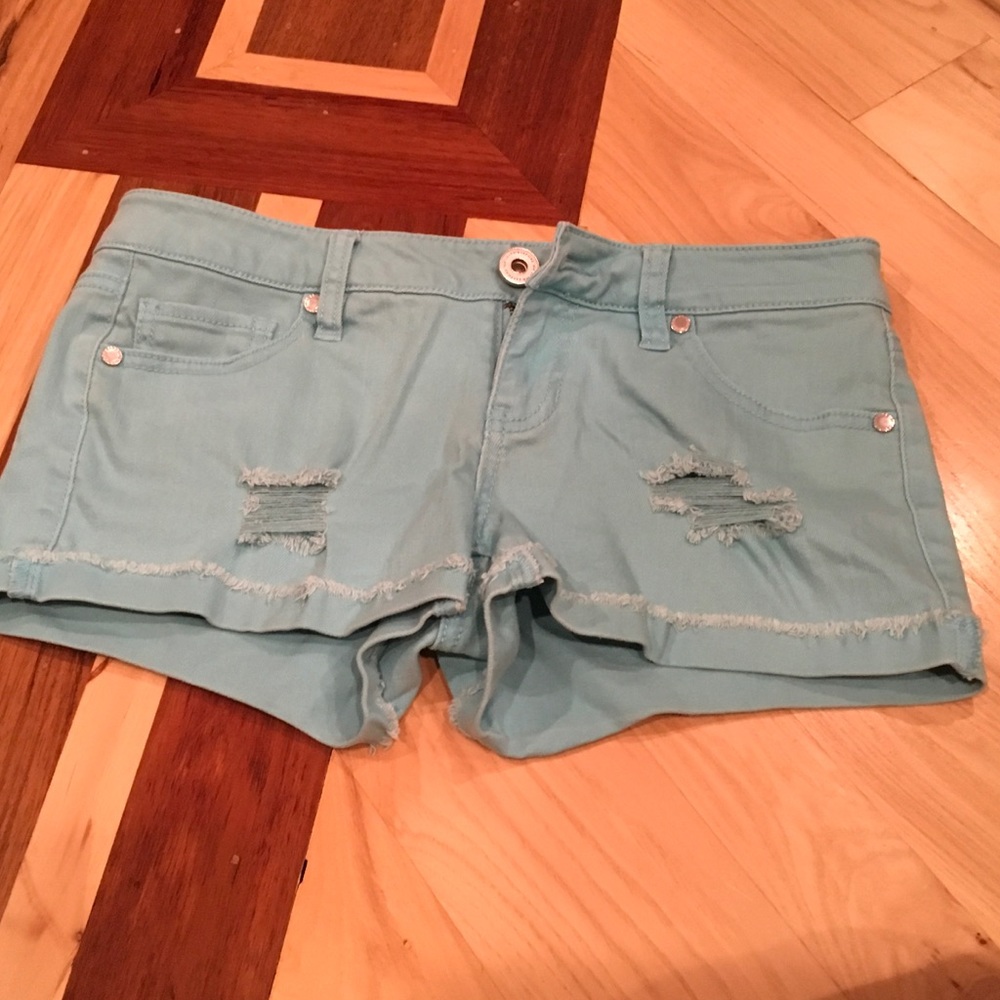 Shorts - Picture 1 of 3