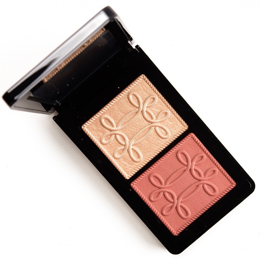MAC cosmetics highlight compact.