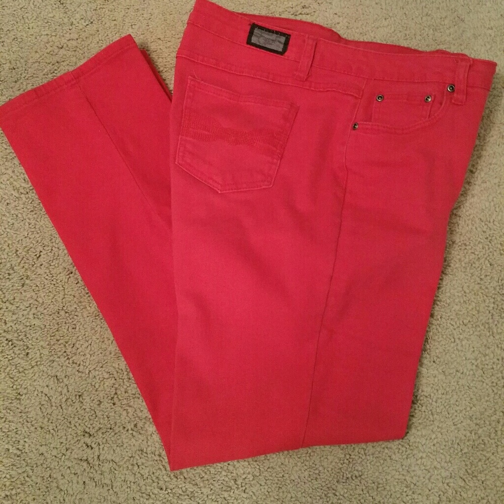 Red Earl jean