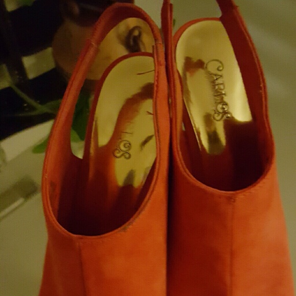 Shoe's - Picture 2 of 3