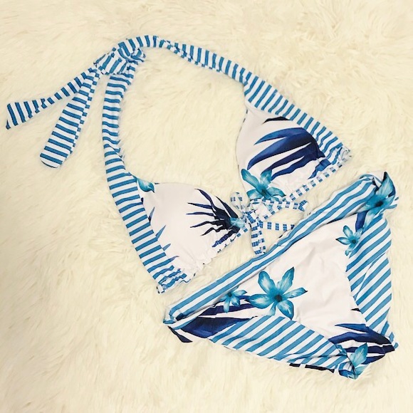 Blue Floral Striped Bikini - Picture 3 of 3