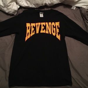 OVO TOUR SHIRT "LOOKING FOR REVENGE" Long sleeve