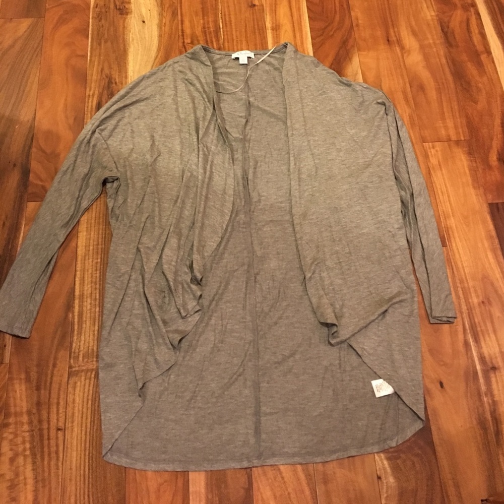 Grey cardigan