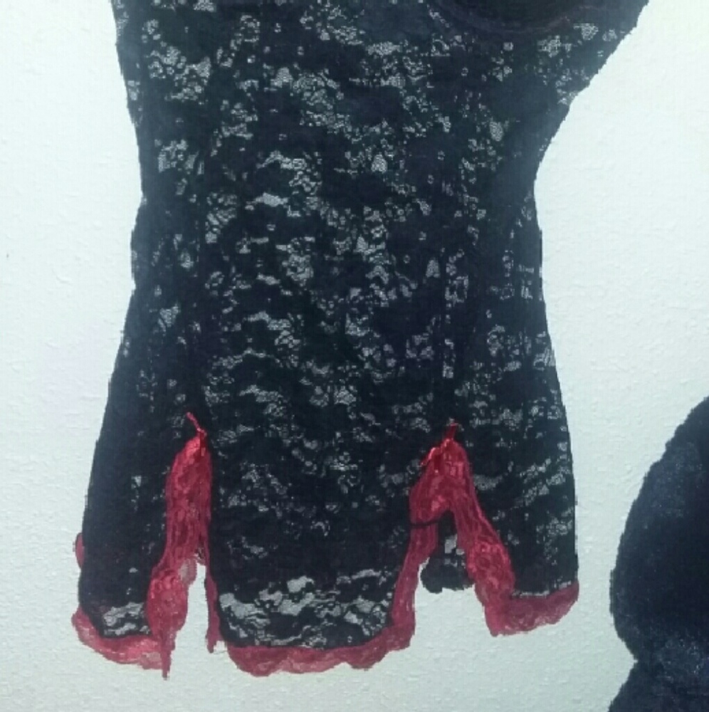 Native Intimates lace nighty - Picture 3 of 4