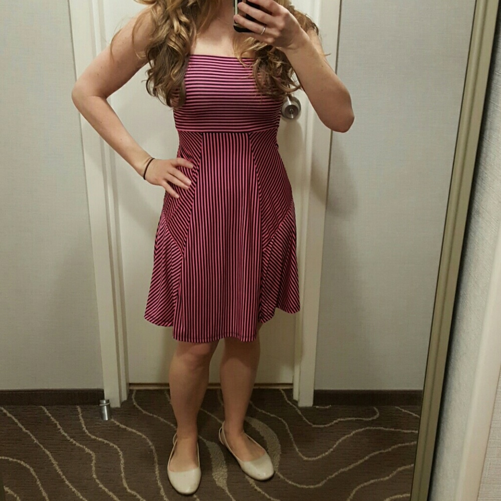 Stripped Slinky Strapless