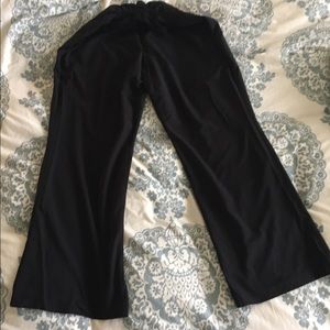 Full panel Motherhood maternity black dress pants.