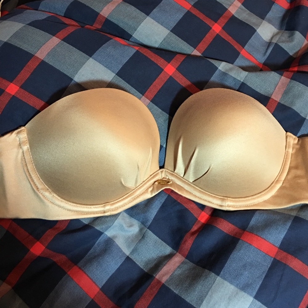 New Victoria's Secret nude strapless bra