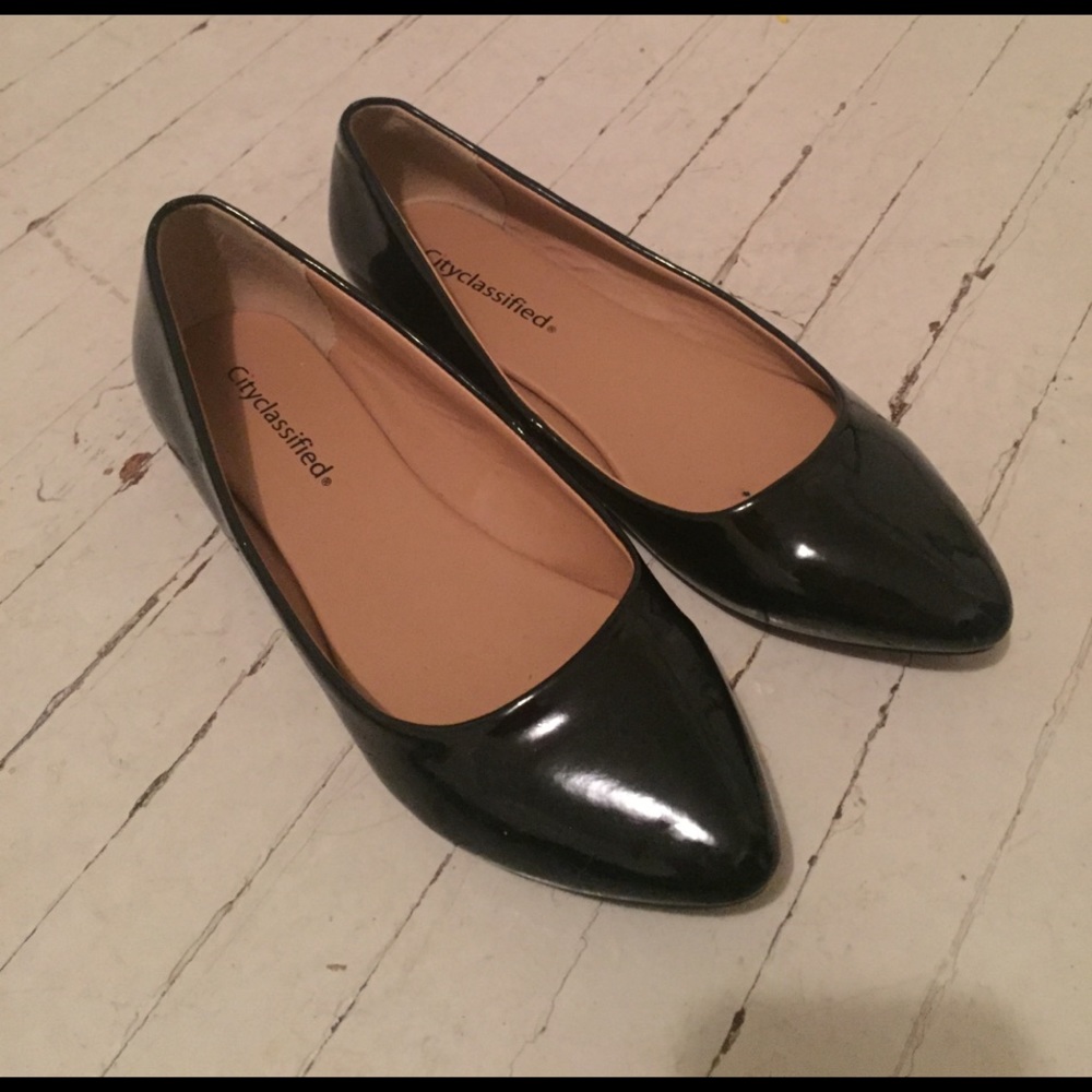 Black Flats Like NEW Size 7.5