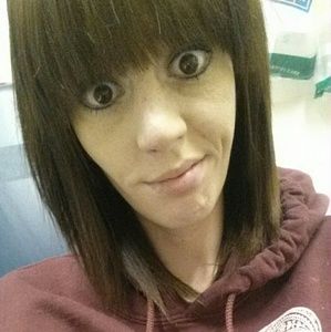 Meet your Posher, Kira