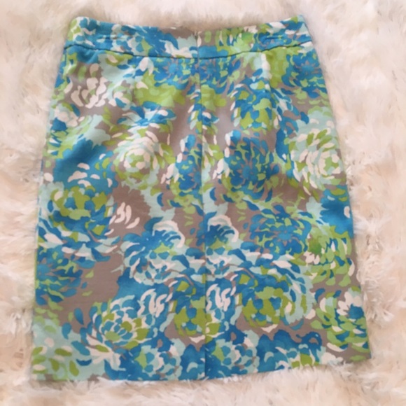 Floral skirt - Picture 4 of 6