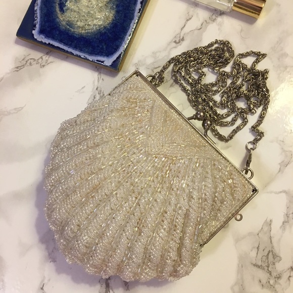 Offer Me🥂BUNDLE 🎁PROM DRESS & CLUTCH - Picture 6 of 7