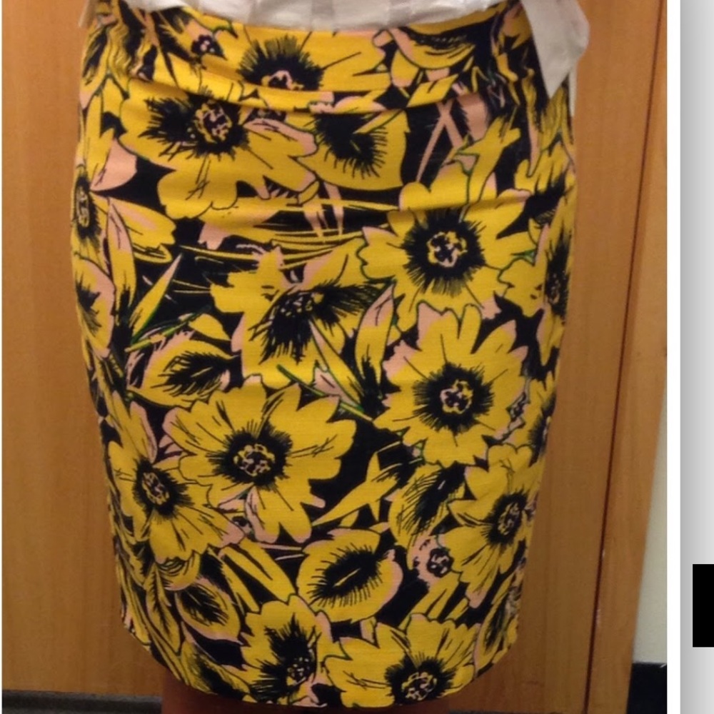 ❌SOLD❌ JCrew Basket weave pencil skirt