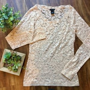 Moda international lace long sleeve top