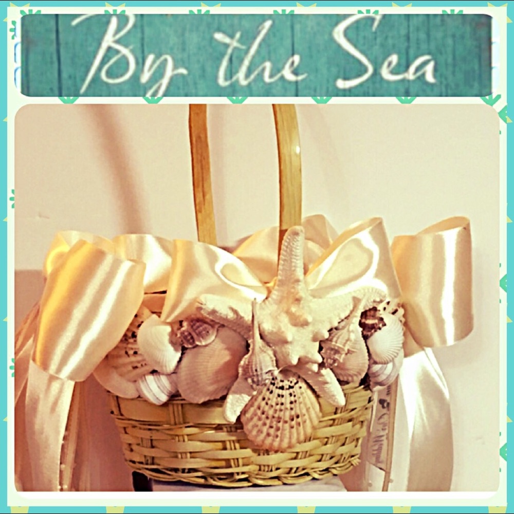 💥 SOLD💥 💍👰🐚 WEDDING BY THE SEA 👰🏻 👨🏻 UNIQUE FLOWER 💐GIRL BASKET COSTUME MADE 💕