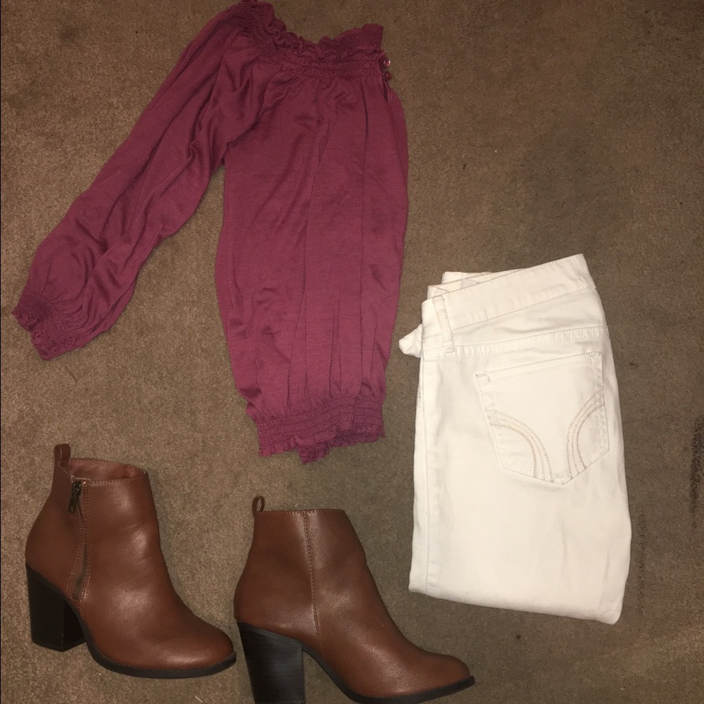 White Hollister jeans or jeans and boots together
