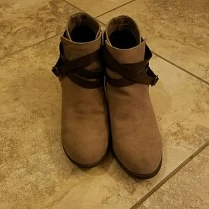 Mossimo ankle boots