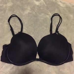 Victoria's Secret Gorgeous Plunge Bra