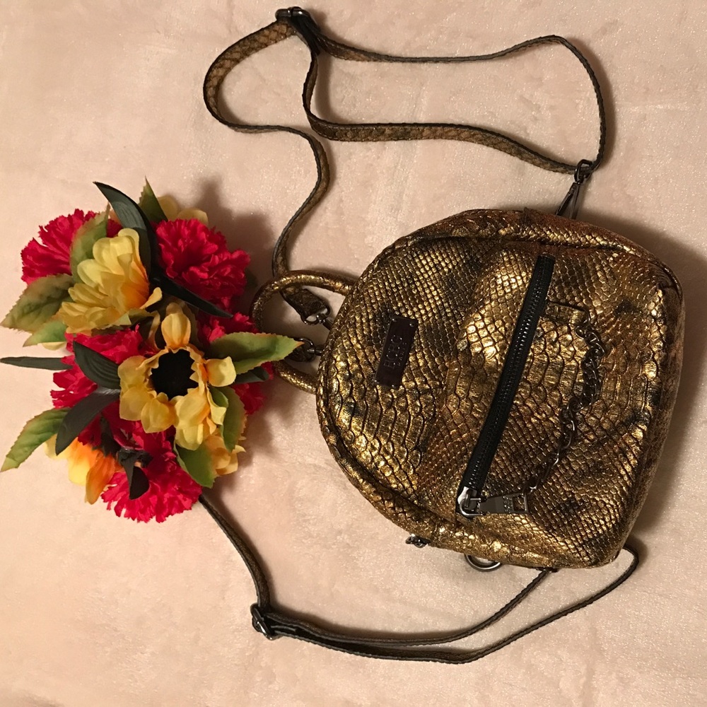 ✨Authentic BCBG miniature backpack✨