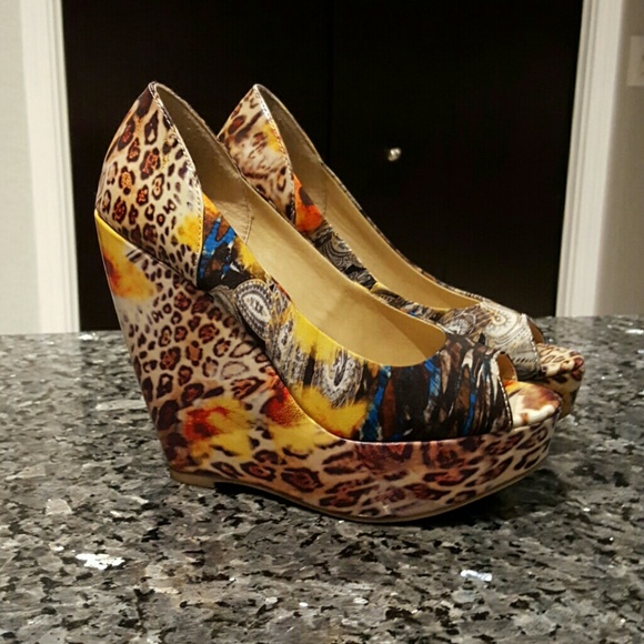 Rare Zigi Soho Wedges - Picture 1 of 5
