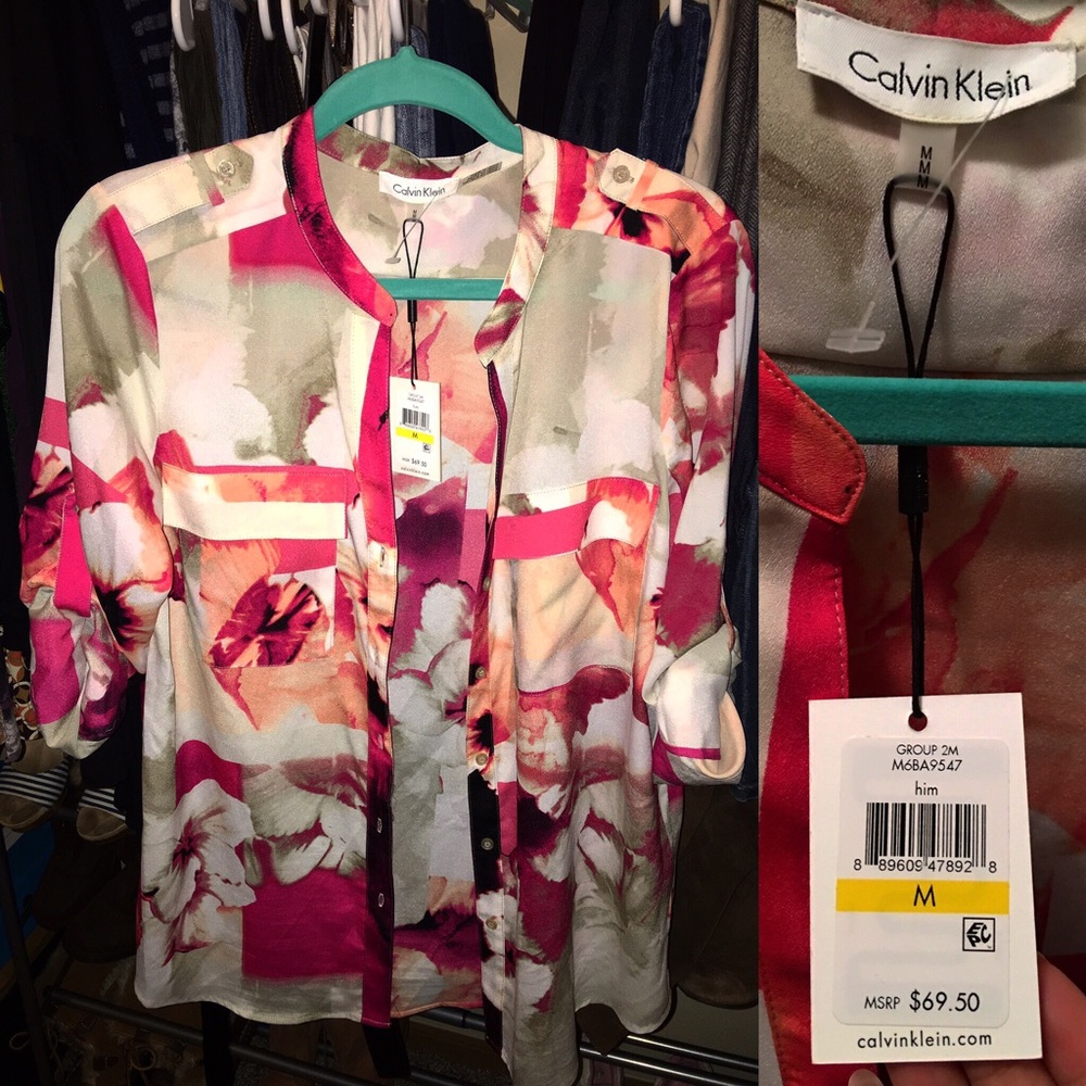 Calvin Klein Beautiful Summery blouse.