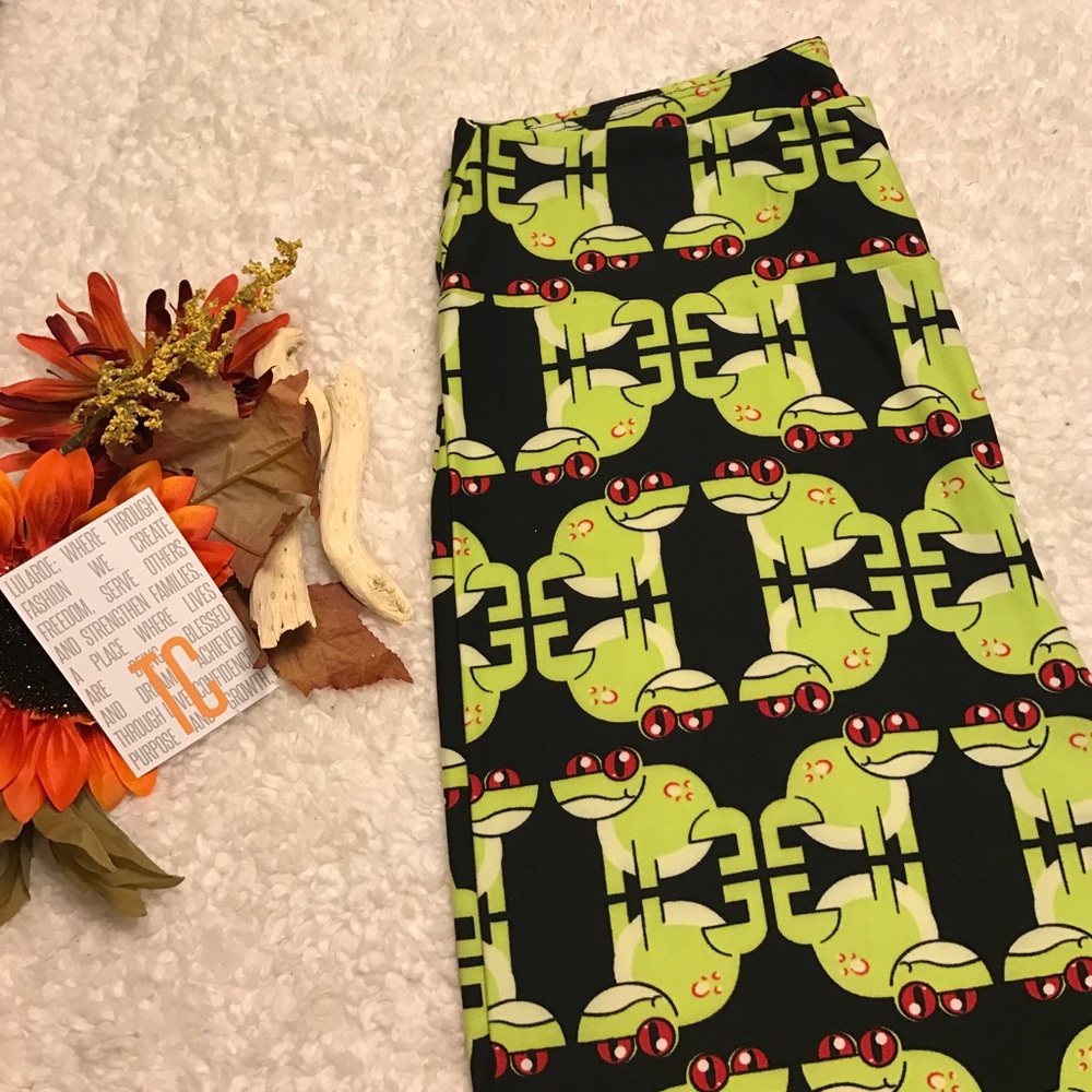 📍📍SALE!! 📍📍LulaRoe TC FROG" 🐸 Leggings!! 📍📍